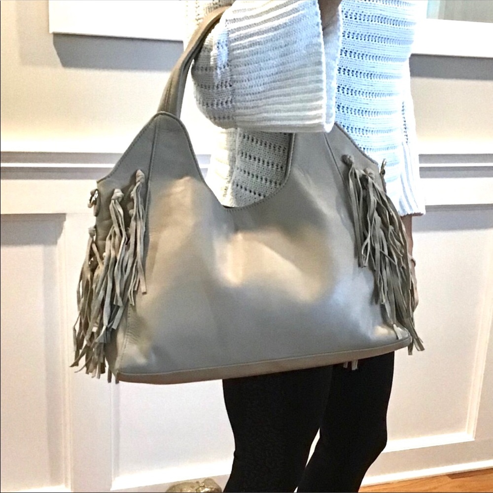 SALE❗️BOHO CHIC TASSELED LEATHER BAG/TOTE - Picture 3 of 16